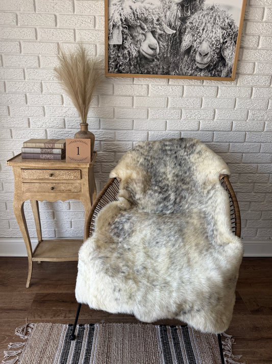 Follkee Sheepskin Rug, Throw Fur Rug, Carmel, Champagne, Beige Taupe, Short wool SWB4