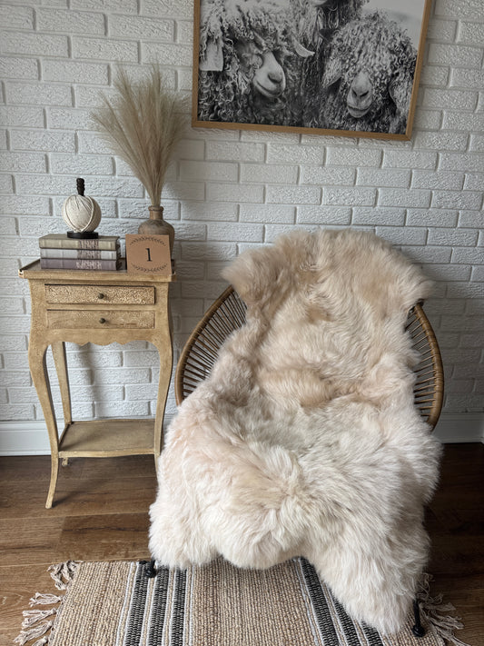 Follkee Sheepskin Rug, Throw Fur Rug, Carmel, Champagne, Beige Taupe, Short wool SWB5