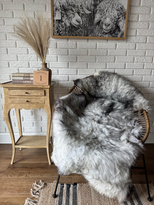 Follkee Rustic Icelandic Sheepskin Rug Throw Fur Rug Sheepskin Rug throw, natural sheepskin, real sheepskin rug, chair throw.MEL28