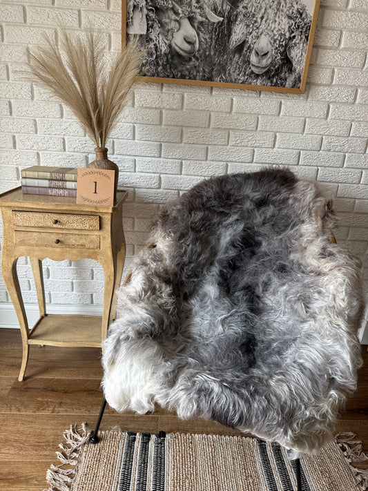 Follkee Rustic Icelandic Sheepskin Rug Throw Fur Rug Sheepskin Rug throw, natural sheepskin, real sheepskin rug, chair throw.MEL29