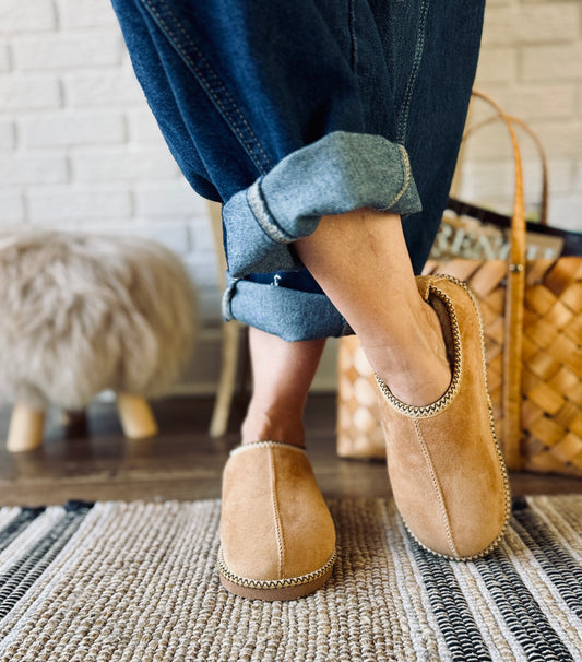 Follkee Unisex Sheepskin Slippers-Brooksie from NEW Collection Handcrafted | Sustainable | Ultra-Light Slippers, House Shoes, Wool Slippers