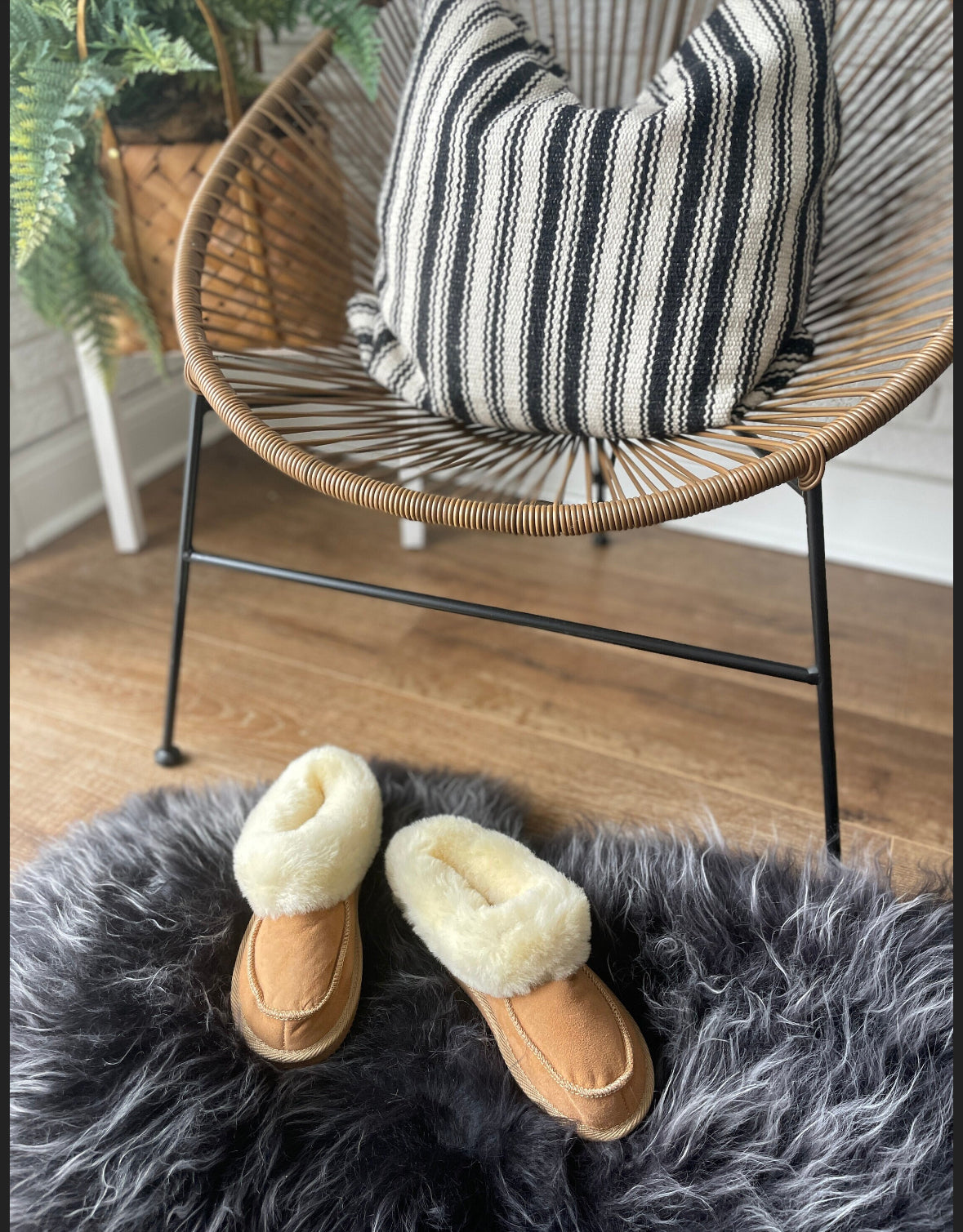 Follkee Women's Slippers Slip on Beige 100% Wool Leather Handcrafted Luxury