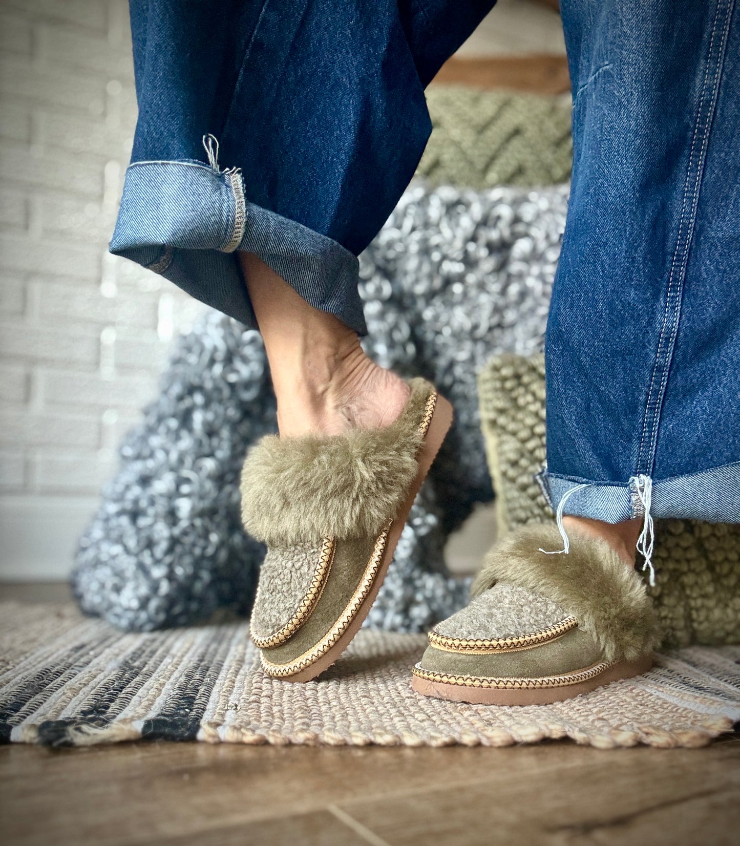Sheepskin Merino Wool Slippers Men and Women House Shoes Slip On Slippers handmade comfort for winter - BETTI RUNO