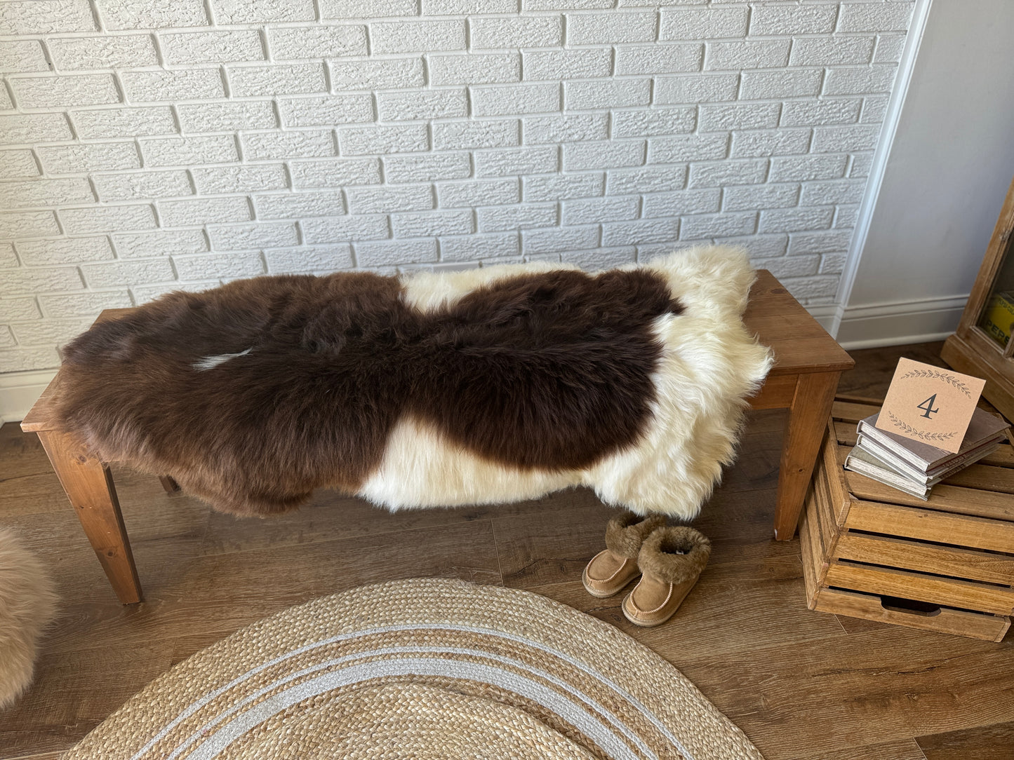 Follkee SheepSkin Rug American Jacob, Premium Quality Sheepskin Blanket, Australian SheepSkin, Soft Sheepskin