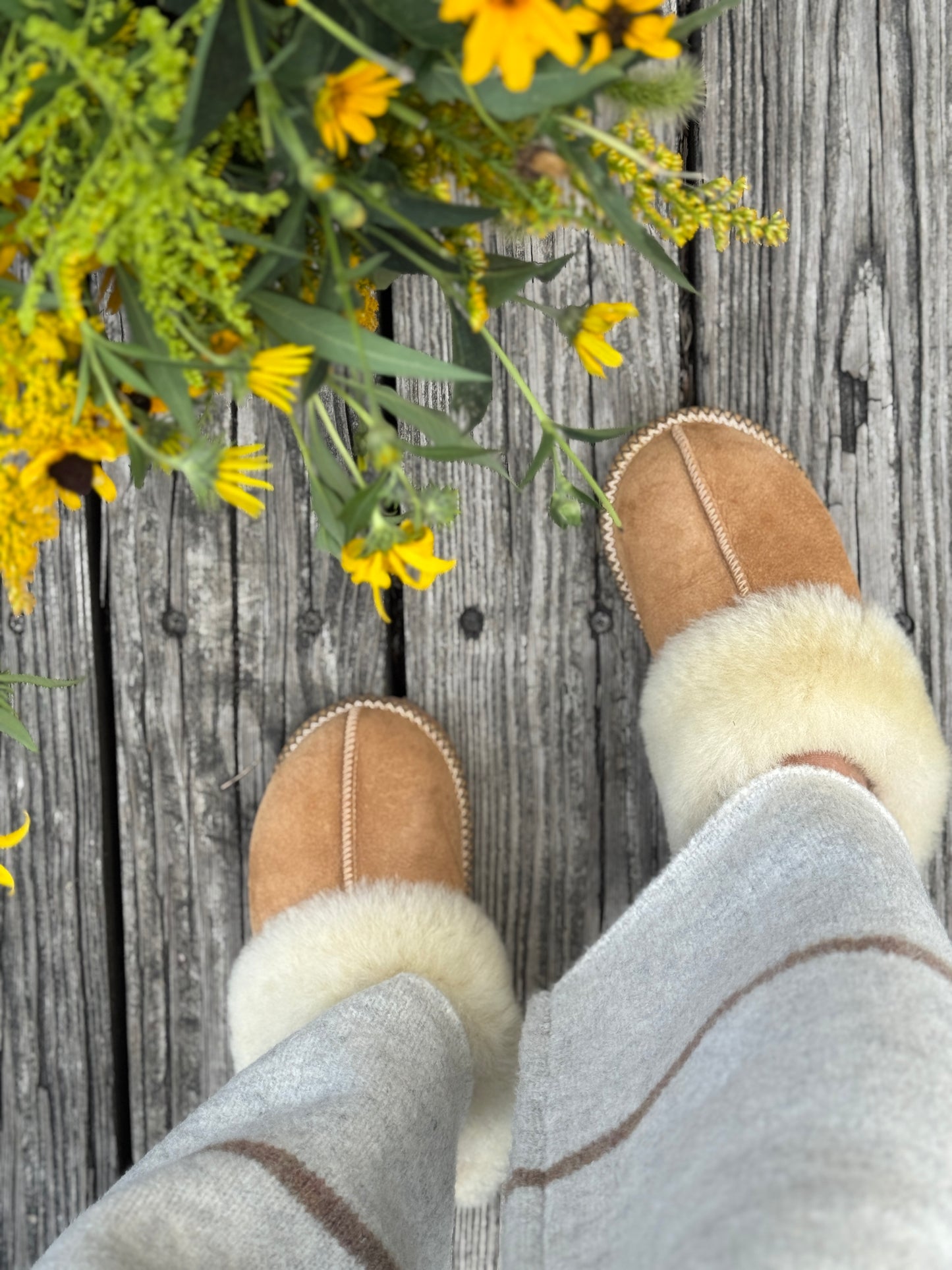 Follkee Unisex Sheepskin Slippers-LOLA from NEW Collection Handcrafted | Sustainable | Ultra-Light Slippers, House Shoes, Wool Slippers