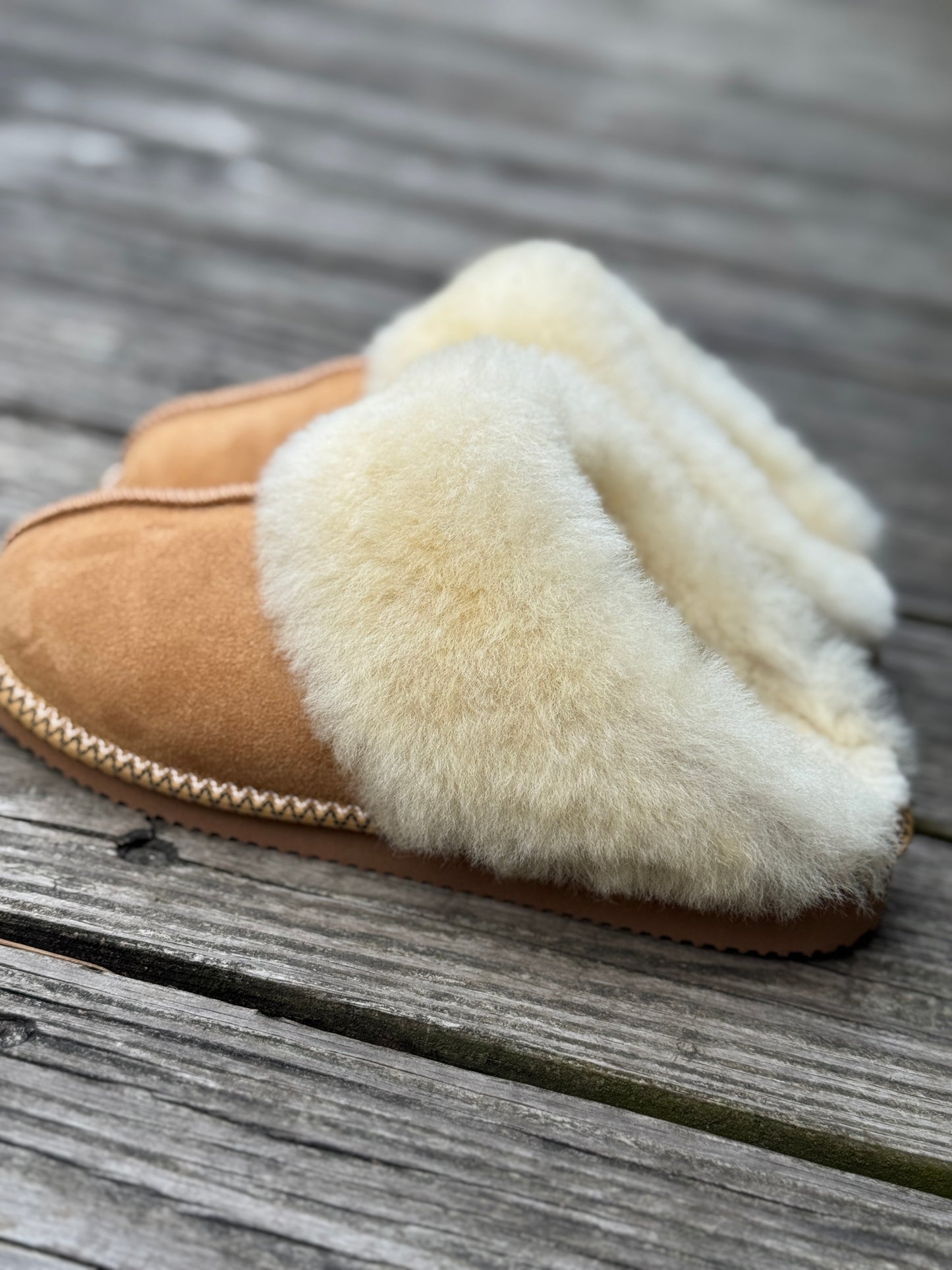 Follkee Unisex Sheepskin Slippers-LOLA from NEW Collection Handcrafted | Sustainable | Ultra-Light Slippers, House Shoes, Wool Slippers
