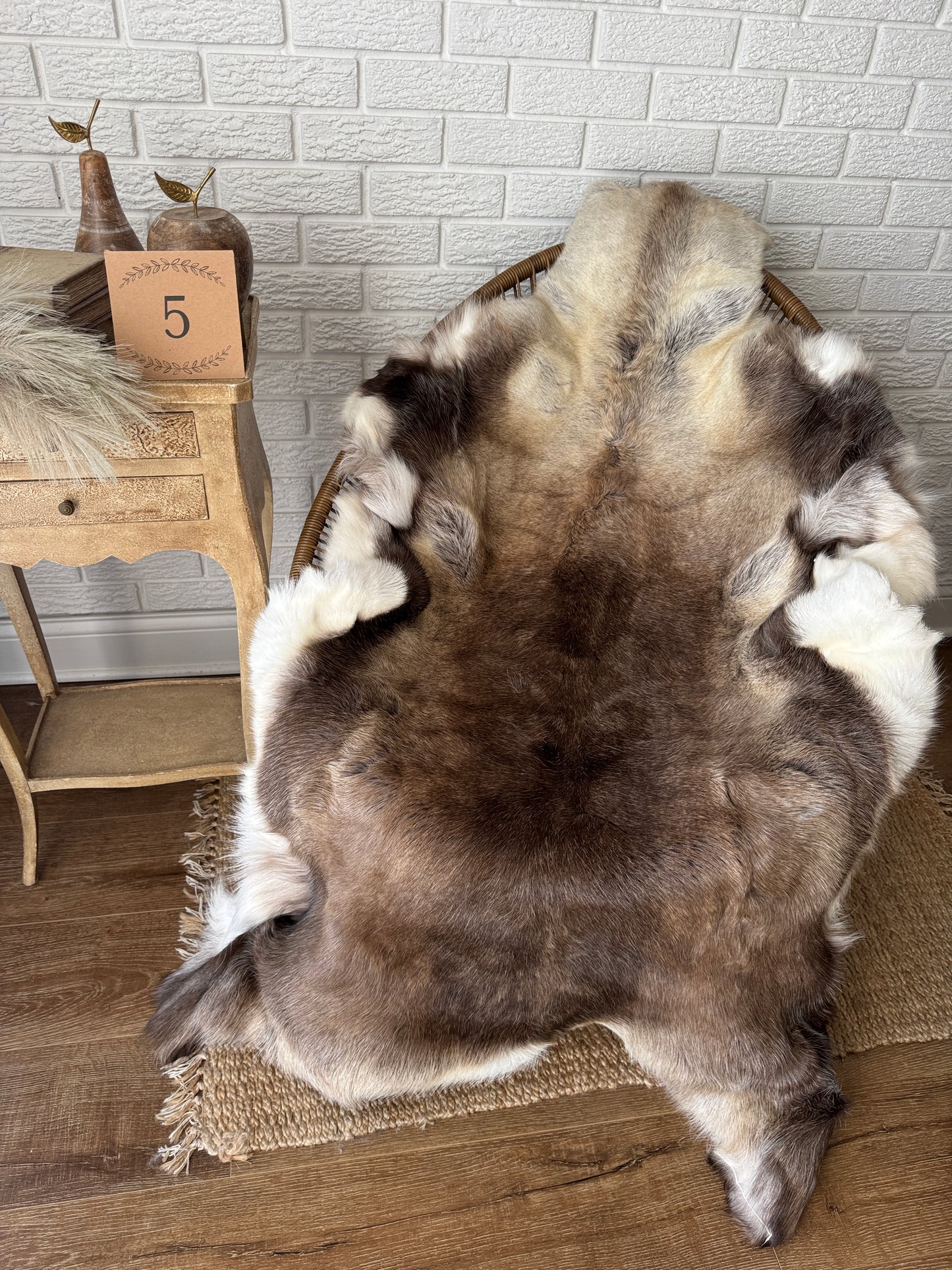 Authentic Reindeer Hide – Luxuriously Large with Natural Dark Markings | Natural Rug REN