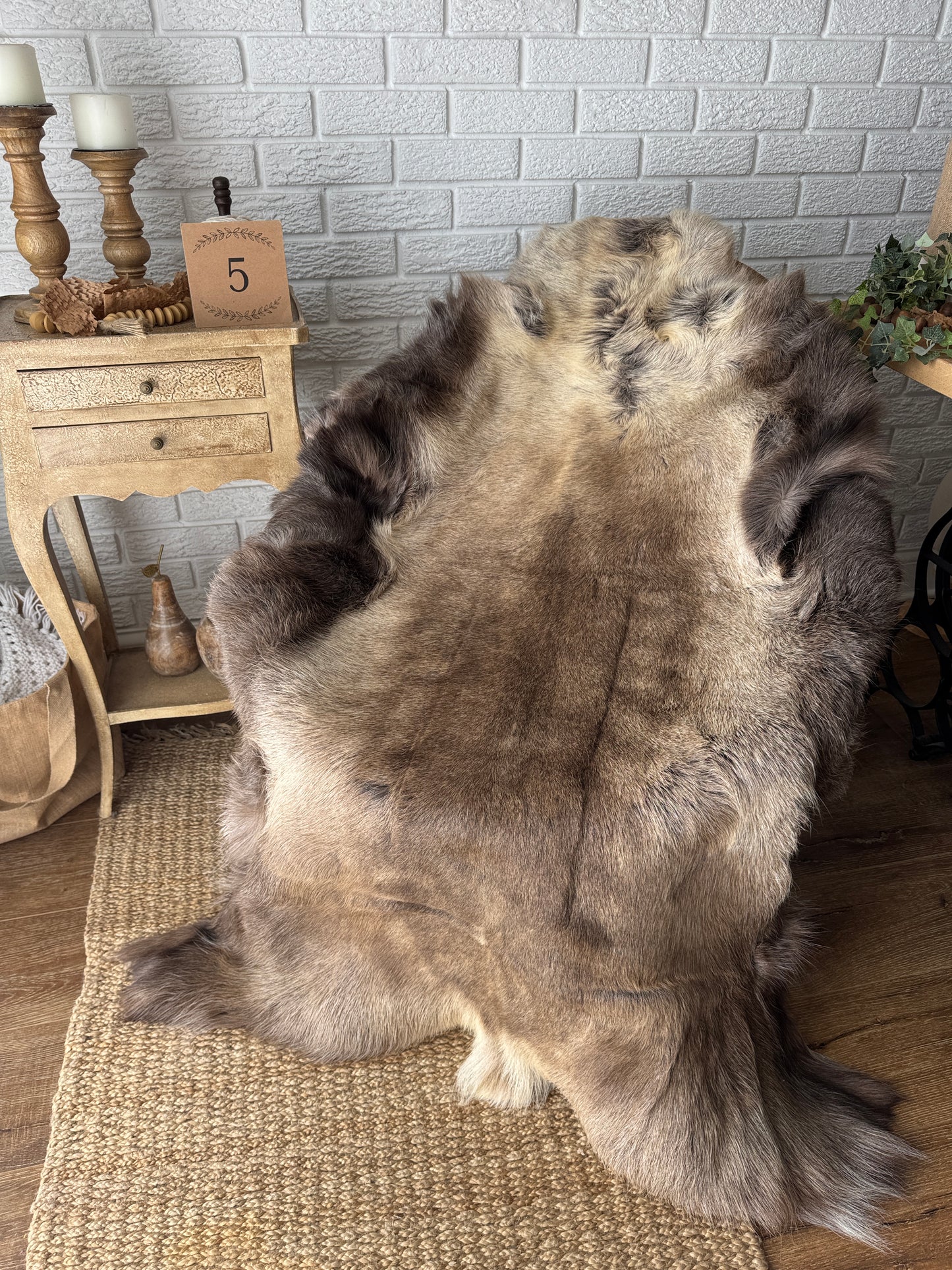 Authentic Reindeer Hide – Luxuriously Large with Natural Dark Markings | Natural Rug REN