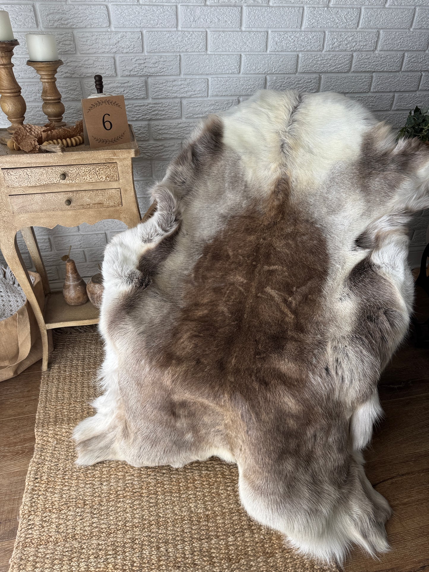 Authentic Reindeer Hide – Luxuriously Large with Natural Dark Markings | Natural Rug REN
