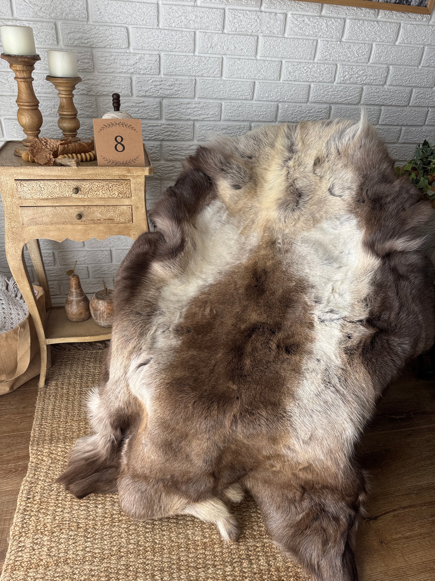 Authentic Reindeer Hide – Luxuriously Large with Natural Dark Markings | Natural Rug REN