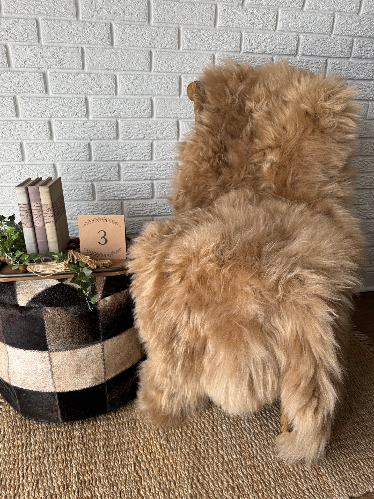 Long‑Hair Genuine Sheepskin Rug – One‑of‑a‑Kind Decorative Hide CAR-LG