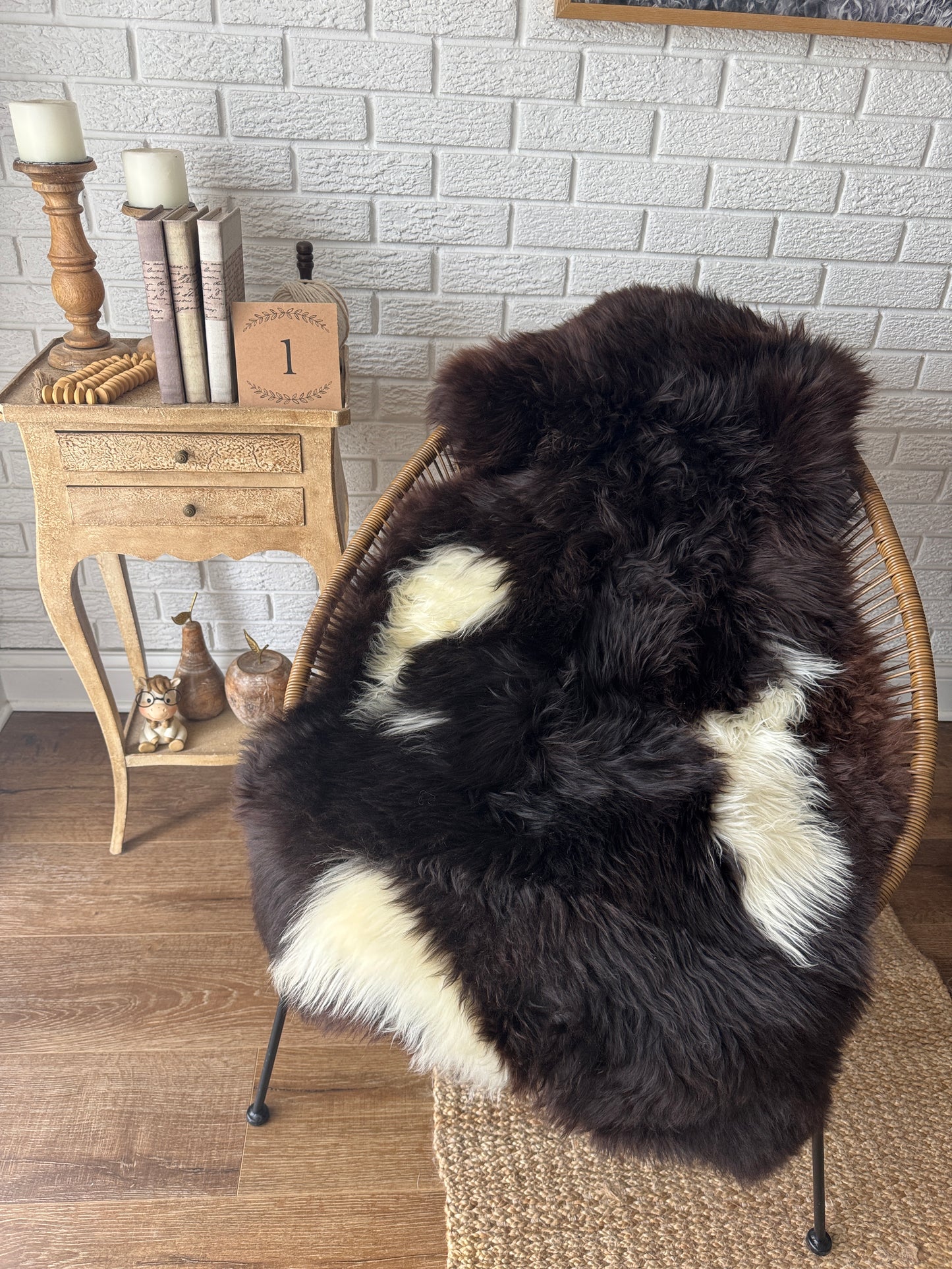Genuine British Jacob Sheepskin Rug – Large Natural Real Sheepskin | Soft, Eco‑Cleaned, Ethically Sourced
