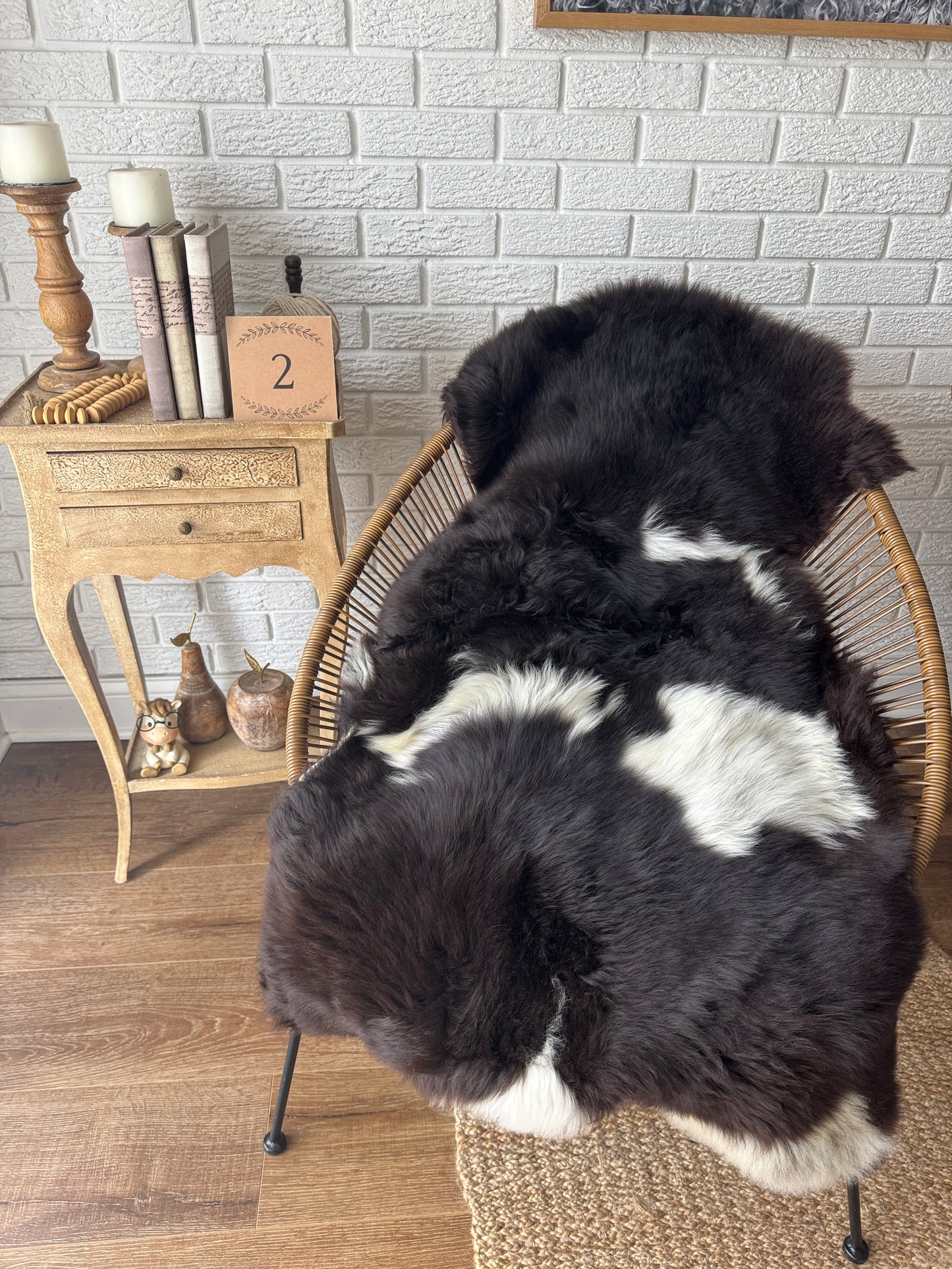 Genuine British Jacob Sheepskin Rug – Large Natural Real Sheepskin | Soft, Eco‑Cleaned, Ethically Sourced