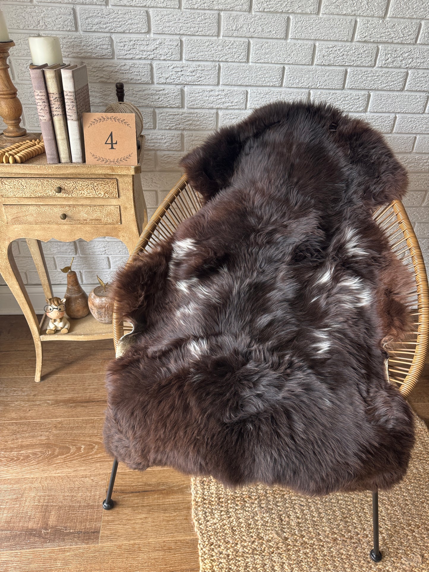 Genuine British Jacob Sheepskin Rug – Large Natural Real Sheepskin | Soft, Eco‑Cleaned, Ethically Sourced